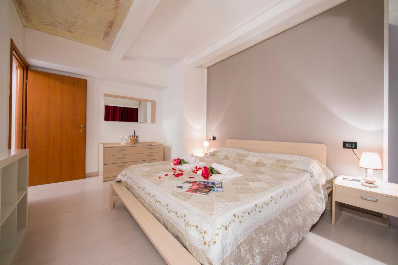 Menaggio Tosca Apartments Esterno foto